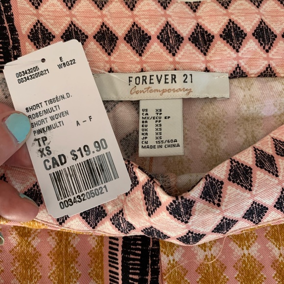 Forever 21 High Waisted Shorts with Zipper - Picture 7 of 7